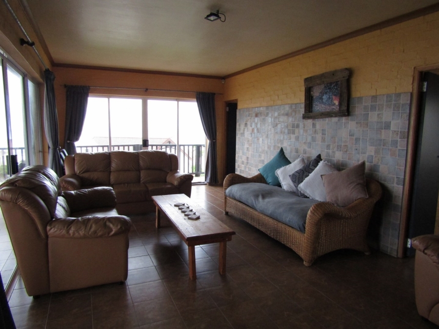 6 Bedroom Property for Sale in Oyster Bay Eastern Cape